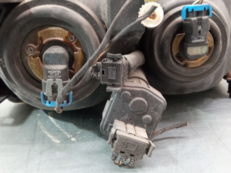 Recambio de faro izquierdo para bmw 3 compact (e36) 316 i referencia OEM IAM    Recambio de faro izquierdo para bmw 3 compact (e36) 316 i referencia OEM IAM