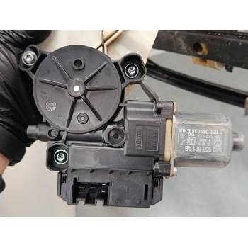 ELEVALUNAS ELECTRICO DELANTERO IZQUIERDO 6R0959801AB 