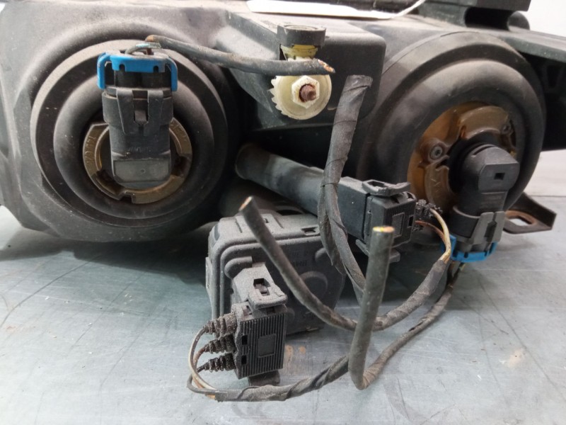 Recambio de faro derecho para bmw 3 compact (e36) 316 i referencia OEM IAM    Recambio de faro derecho para bmw 3 compact (e36) 316 i referencia OEM IAM