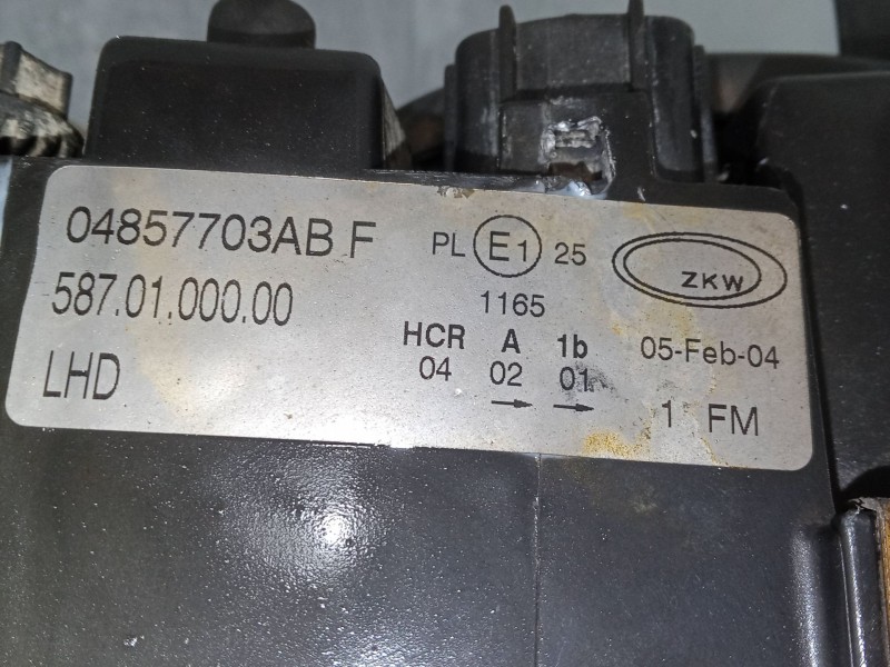 Recambio de faro izquierdo para chrysler voyager iv (rg, rs) 2.5 crd referencia OEM IAM 04857703AB   Recambio de faro izquierdo para chrysler voyager iv (rg, rs) 2.5 crd referencia OEM IAM 04857703AB