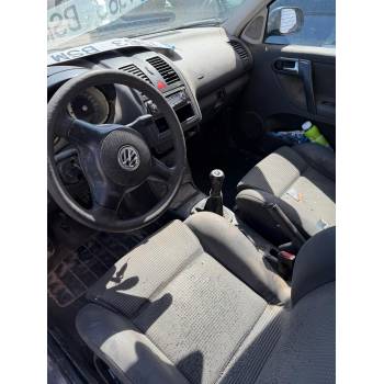 VOLKSWAGEN POLO (6N2)