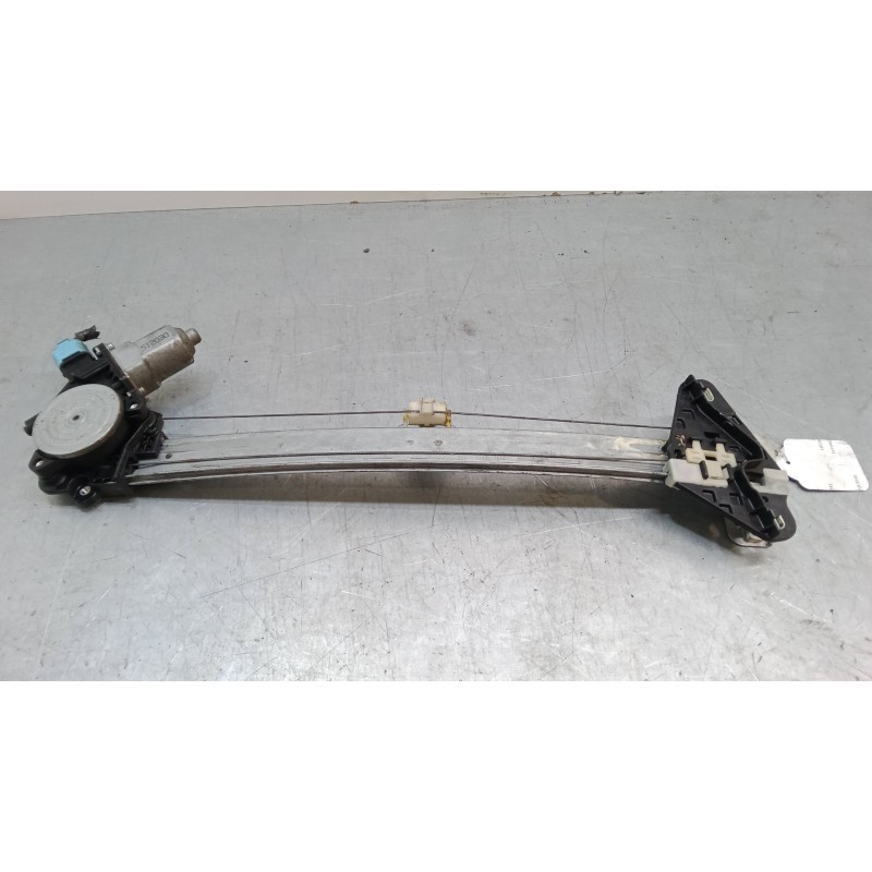 Recambio de elevalunas electrico trasero izquierdo para honda civic viii hatchback (fn, fk) 2.2 ctdi (fk3) referencia OEM IAM 72