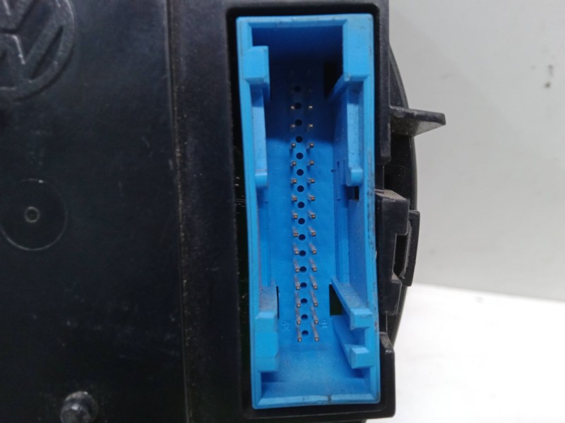 Recambio de cuadro instrumentos para volkswagen golf iv (1j1) 1.6 16v referencia OEM IAM 0263637001  