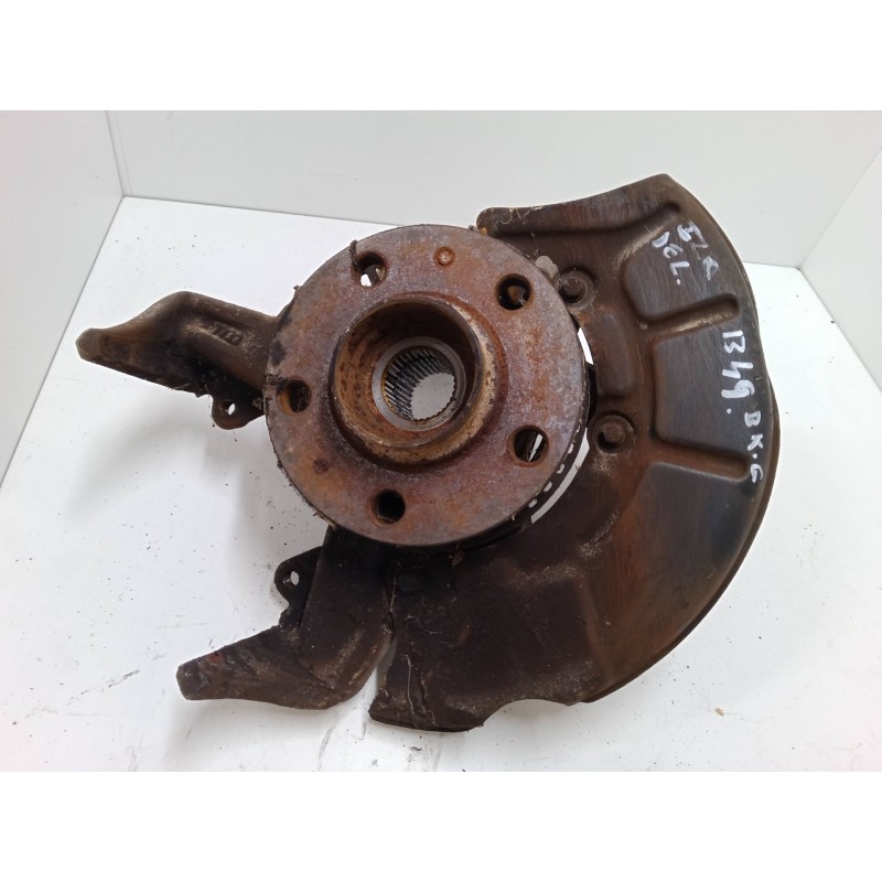 Recambio de mangueta delantera izquierda para volkswagen golf iv (1j1) 1.6 16v referencia OEM IAM   