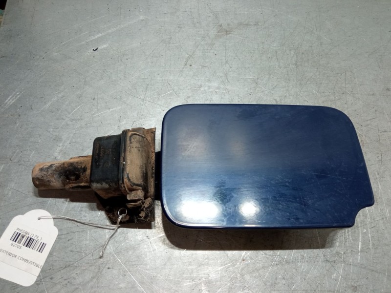 Recambio de tapa exterior combustible para lancia phedra (179_) 2.0 d multijet (179.axl1b, 179.bxl1b) referencia OEM IAM   