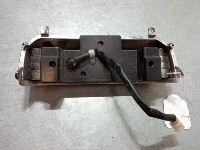 Recambio de piloto trasero central para niu n sport referencia OEM IAM    Recambio de piloto trasero central para niu n sport referencia OEM IAM