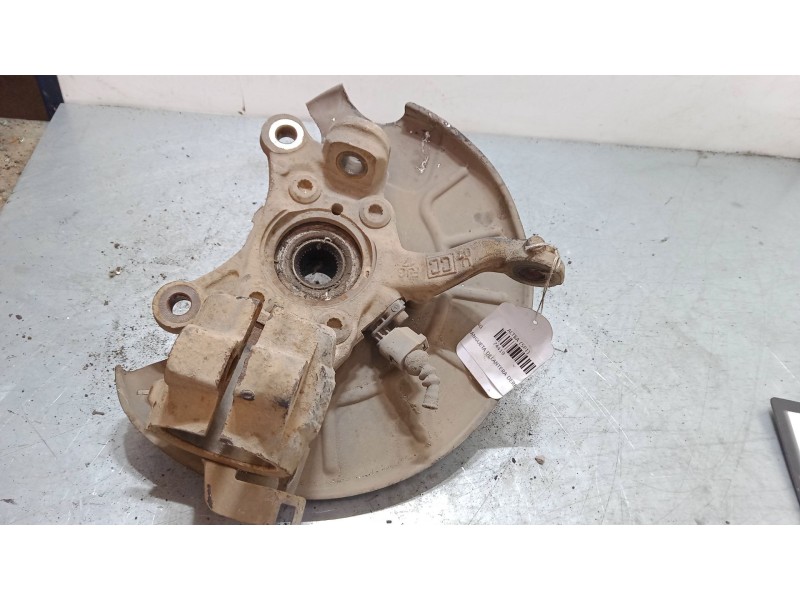 Recambio de mangueta delantera derecha para seat altea (5p1) 1.9 tdi referencia OEM IAM    Recambio de mangueta delantera derecha para seat altea (5p1) 1.9 tdi referencia OEM IAM