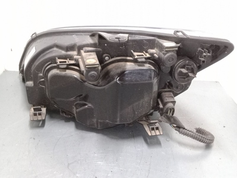 Recambio de faro derecho para ford focus ii (da_, hcp, dp) 1.8 tdci referencia OEM IAM   