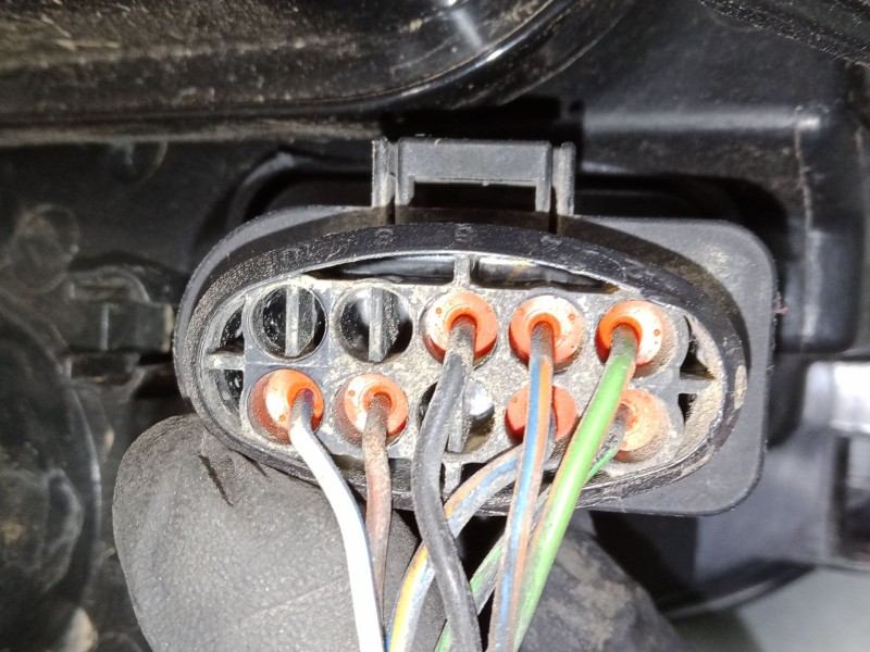 Recambio de faro izquierdo para ford focus ii (da_, hcp, dp) 1.8 tdci referencia OEM IAM   