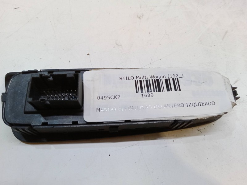 Recambio de mando elevalunas delantero izquierdo para fiat stilo multi wagon (192_) 1.9 jtd referencia OEM IAM   