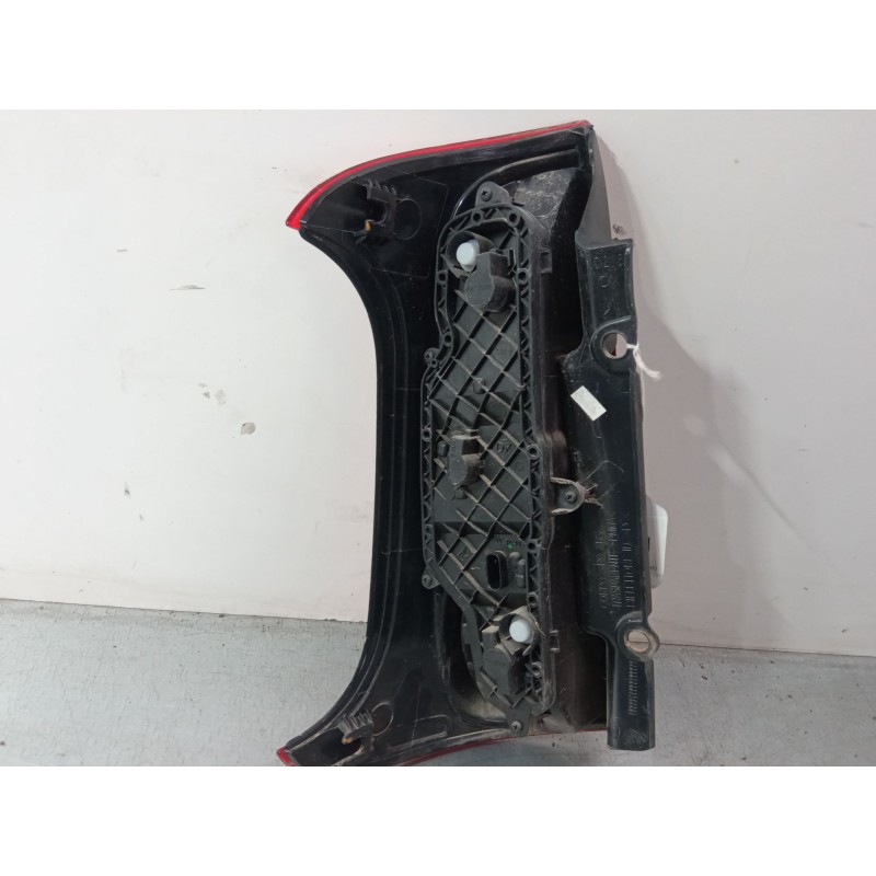 Recambio de piloto trasero derecho para fiat panda (312_, 319_) 1.0 mild hybrid (312.pyd1b) referencia OEM IAM 52102350   Recambio de piloto trasero derecho para fiat panda (312_, 319_) 1.0 mild hybrid (312.pyd1b) referencia OEM IAM 52102350