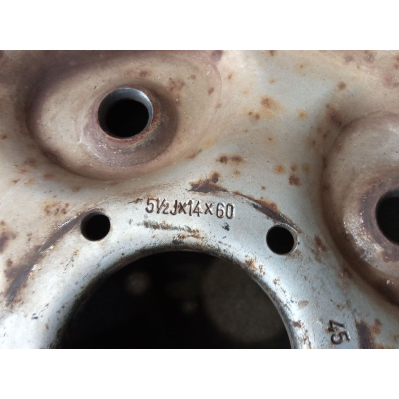 Recambio de llanta chapa 14´´ para ford transit furgoneta (e_ _) 2.5 di (eal, eas) referencia OEM IAM    Recambio de llanta chapa 14´´ para ford transit furgoneta (e_ _) 2.5 di (eal, eas) referencia OEM IAM