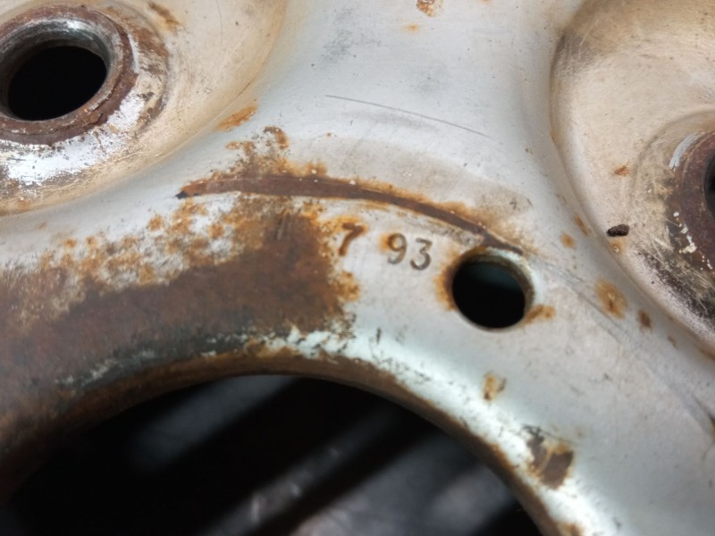 Recambio de llanta chapa 14´´ para ford transit furgoneta (e_ _) 2.5 di (eal, eas) referencia OEM IAM    Recambio de llanta chapa 14´´ para ford transit furgoneta (e_ _) 2.5 di (eal, eas) referencia OEM IAM