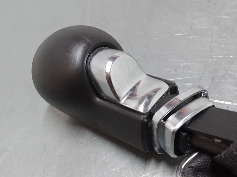 Recambio de pomo palanca cambio para opel astra h twintop (a04) 1.8 (l67) referencia OEM IAM   