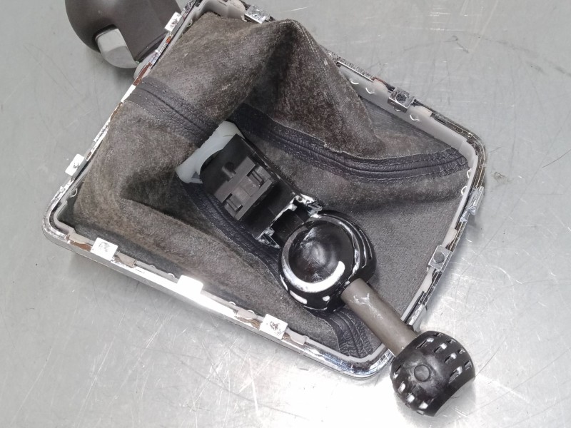 Recambio de pomo palanca cambio para opel astra h twintop (a04) 1.8 (l67) referencia OEM IAM   