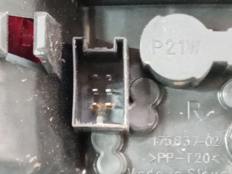 Recambio de piloto trasero derecho para audi a1 sportback (8xa, 8xf) 1.2 tfsi referencia OEM IAM 8X0945094D  