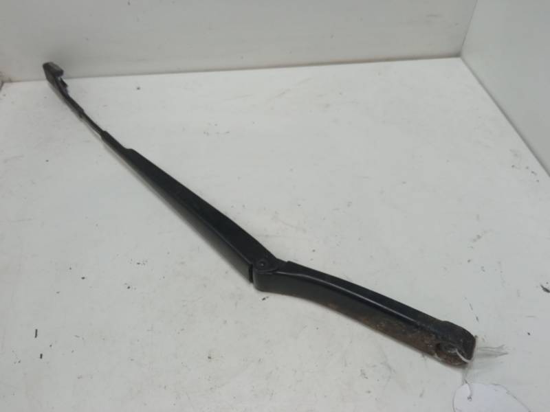 BRAZO LIMPIA DELANTERO IZQUIERDO 