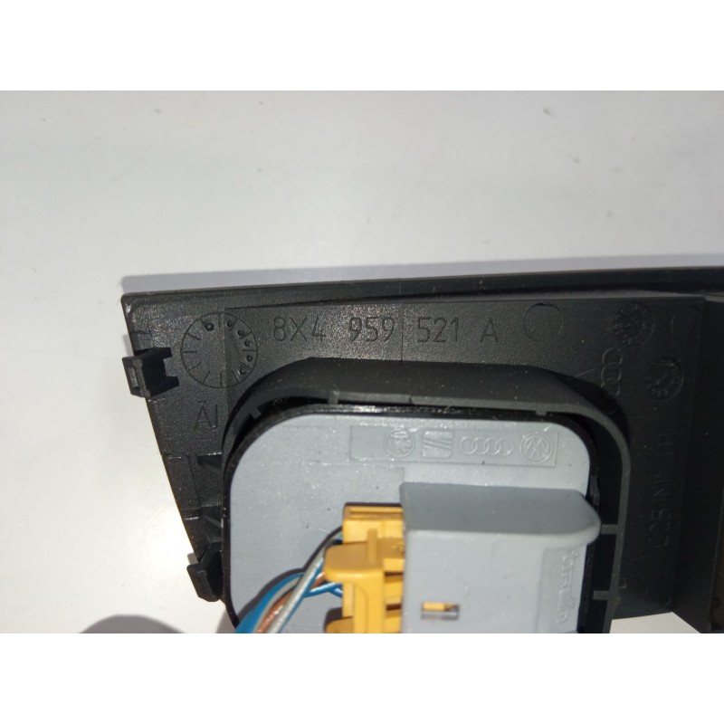 Recambio de mando elevalunas delantero izquierdo para audi a1 sportback (8xa, 8xf) 1.2 tfsi referencia OEM IAM 8X4959521A  