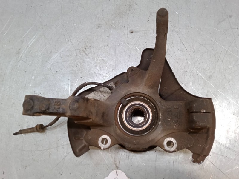 Recambio de mangueta delantera derecha para fiat 500 (312_) 1.2 (312axa1a) referencia OEM IAM    Recambio de mangueta delantera derecha para fiat 500 (312_) 1.2 (312axa1a) referencia OEM IAM