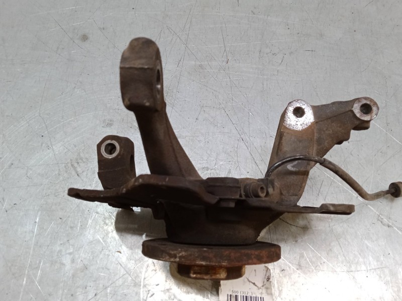 Recambio de mangueta delantera derecha para fiat 500 (312_) 1.2 (312axa1a) referencia OEM IAM    Recambio de mangueta delantera derecha para fiat 500 (312_) 1.2 (312axa1a) referencia OEM IAM