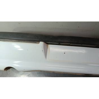 PARAGOLPES TRASERO 