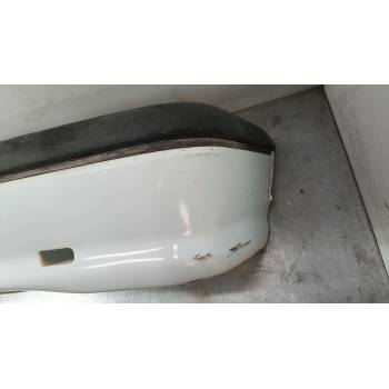 PARAGOLPES TRASERO 