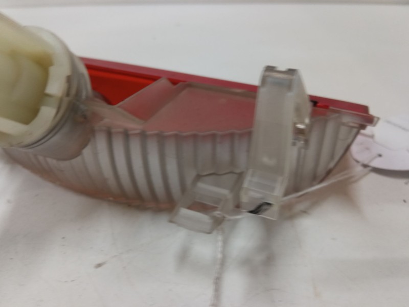 Recambio de luz central de freno para nissan micra iii (k12) 1.4 16v referencia OEM IAM    Recambio de luz central de freno para nissan micra iii (k12) 1.4 16v referencia OEM IAM