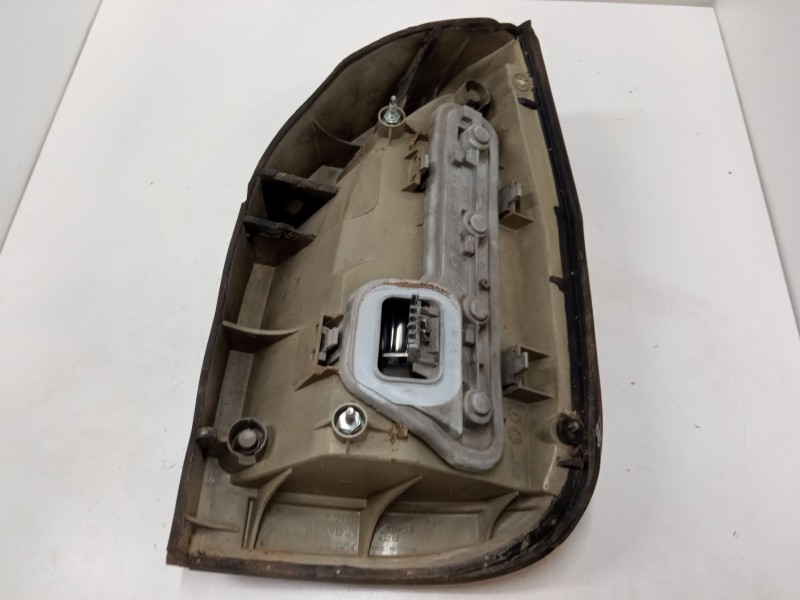 Recambio de piloto trasero izquierdo para opel zafira a monospace (t98) 2.2 dti 16v (f75) referencia OEM IAM    Recambio de piloto trasero izquierdo para opel zafira a monospace (t98) 2.2 dti 16v (f75) referencia OEM IAM