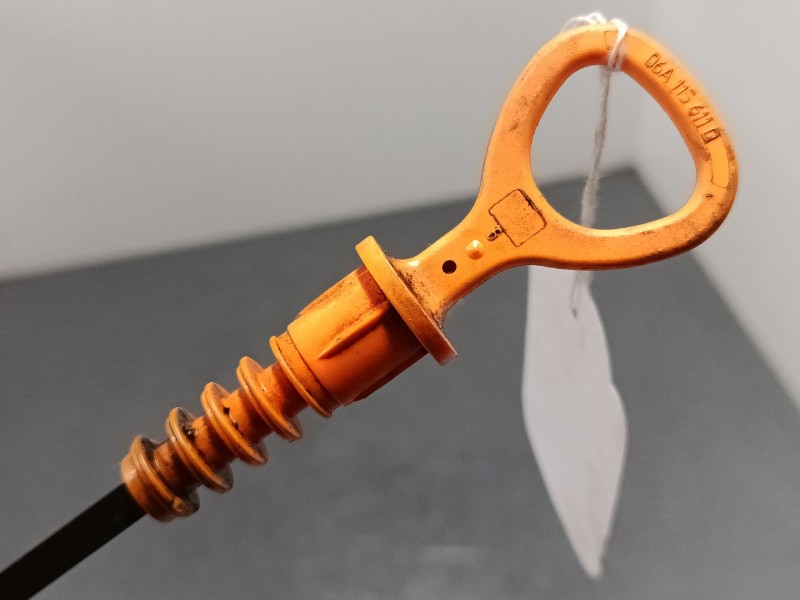 Recambio de varilla aceite para volkswagen golf iv (1j1) 1.6 referencia OEM IAM    Recambio de varilla aceite para volkswagen golf iv (1j1) 1.6 referencia OEM IAM