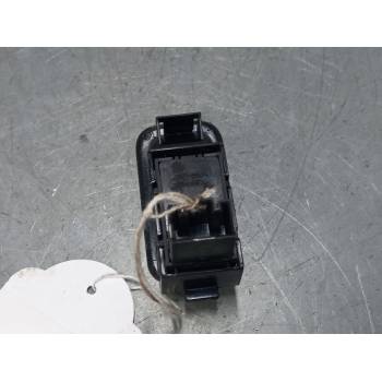 MANDO ELEVALUNAS TRASERO DERECHO 6R0867255 