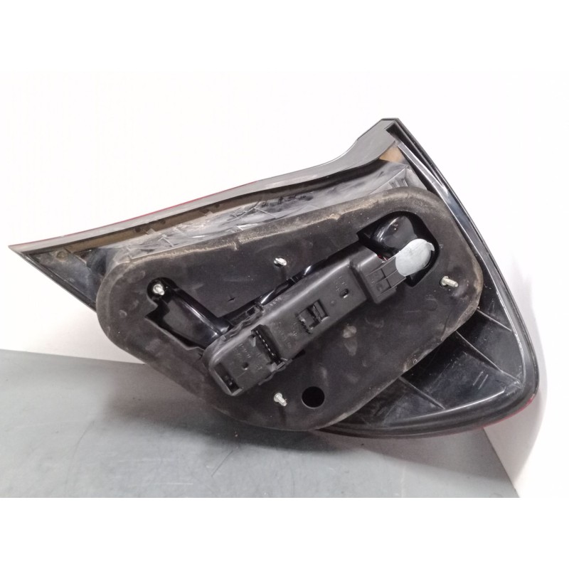 Recambio de piloto trasero izquierdo para mercedes-benz clase c coupé (cl203) c 200 kompressor (203.745) referencia OEM IAM 1516 Recambio de piloto trasero izquierdo para mercedes-benz clase c coupé (cl203) c 200 kompressor (203.745) referencia OEM IAM 1516