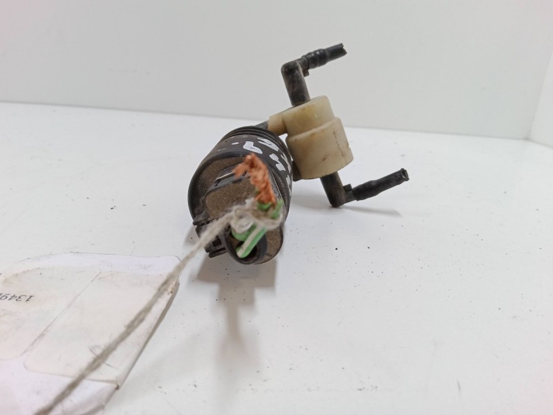 Recambio de bomba limpiaparabrisas para volkswagen golf iv (1j1) 1.6 16v referencia OEM IAM   
