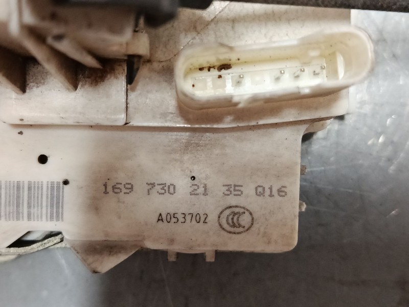 Recambio de cerradura puerta trasera izquierda para mercedes-benz clase a (w169) a 180 cdi (169.007, 169.307) referencia OEM IAM Recambio de cerradura puerta trasera izquierda para mercedes-benz clase a (w169) a 180 cdi (169.007, 169.307) referencia OEM IAM