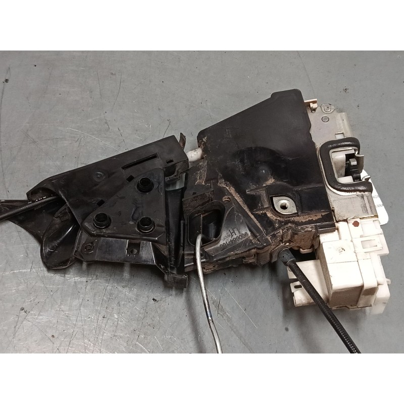 Recambio de cerradura puerta trasera izquierda para mercedes-benz clase a (w169) a 180 cdi (169.007, 169.307) referencia OEM IAM Recambio de cerradura puerta trasera izquierda para mercedes-benz clase a (w169) a 180 cdi (169.007, 169.307) referencia OEM IAM