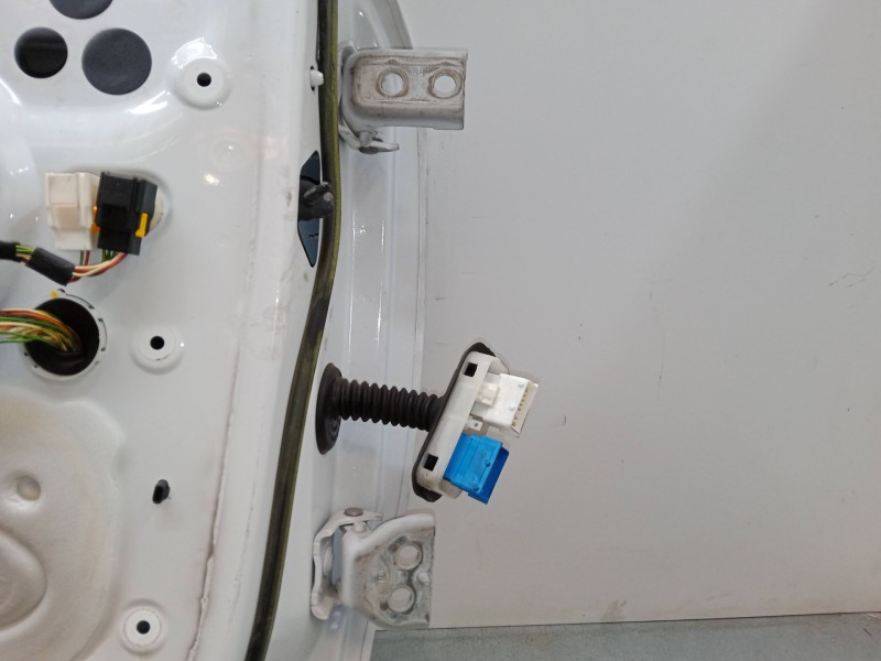 Recambio de puerta delantera izquierda para citroën c4 ii (nc_) 1.6 hdi 90 referencia OEM IAM   