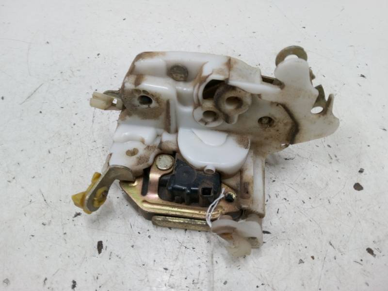 CERRADURA PUERTA DELANTERA DERECHA 