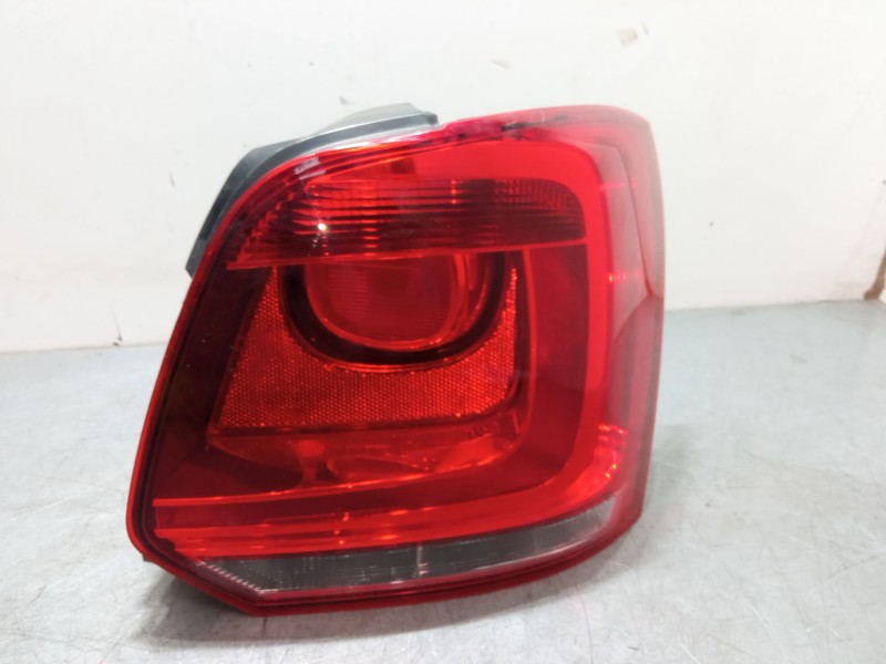 Recambio de piloto trasero derecho para volkswagen polo v (6r1, 6c1) 1.4 (6r1) referencia OEM IAM   