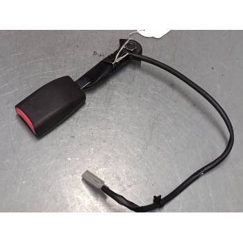 ANCLAJE CINTURON DELANTERO DERECHO 