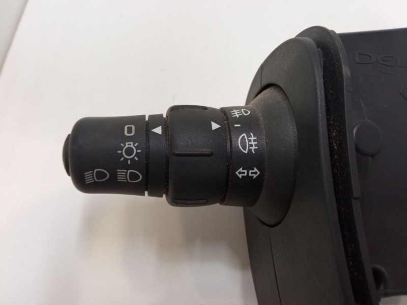 Recambio de mando de intermitencia para renault clio iii grandtour (kr0/1_) 1.5 dci (kr0f) referencia OEM IAM 88102002  