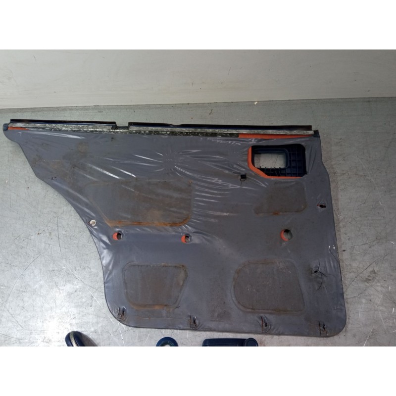 Recambio de guarnecido puerta trasera derecha para peugeot 504 (a_, m_) 2.1 d (a20, m20) referencia OEM IAM   