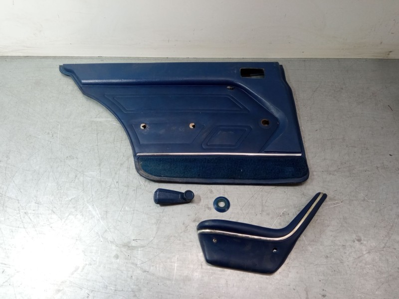 Recambio de guarnecido puerta trasero izquierdo para peugeot 504 (a_, m_) 2.1 d (a20, m20) referencia OEM IAM   