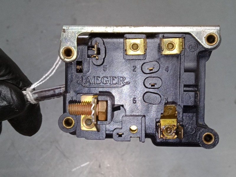 Recambio de mando de intermitencia para renault 12 variable (117_, 133_) 1.3 (1170) referencia OEM IAM   