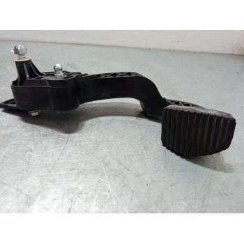 PEDAL EMBRAGUE 