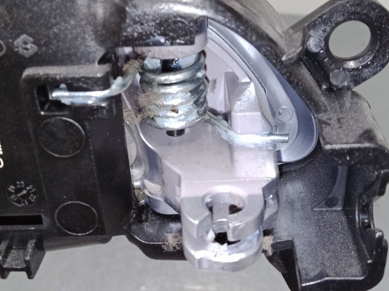 Recambio de maneta interior puerta delantera izquierda para kia ceed tourer (cd) 1.6 crdi 136 referencia OEM IAM   