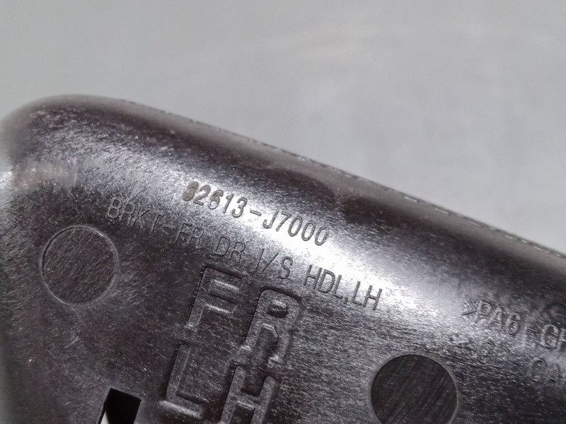 Recambio de maneta interior puerta delantera izquierda para kia ceed tourer (cd) 1.6 crdi 136 referencia OEM IAM   