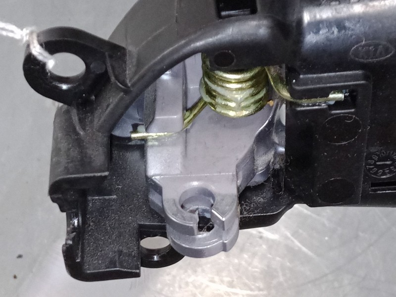 Recambio de maneta interior puerta trasera derecha para kia ceed tourer (cd) 1.6 crdi 136 referencia OEM IAM   