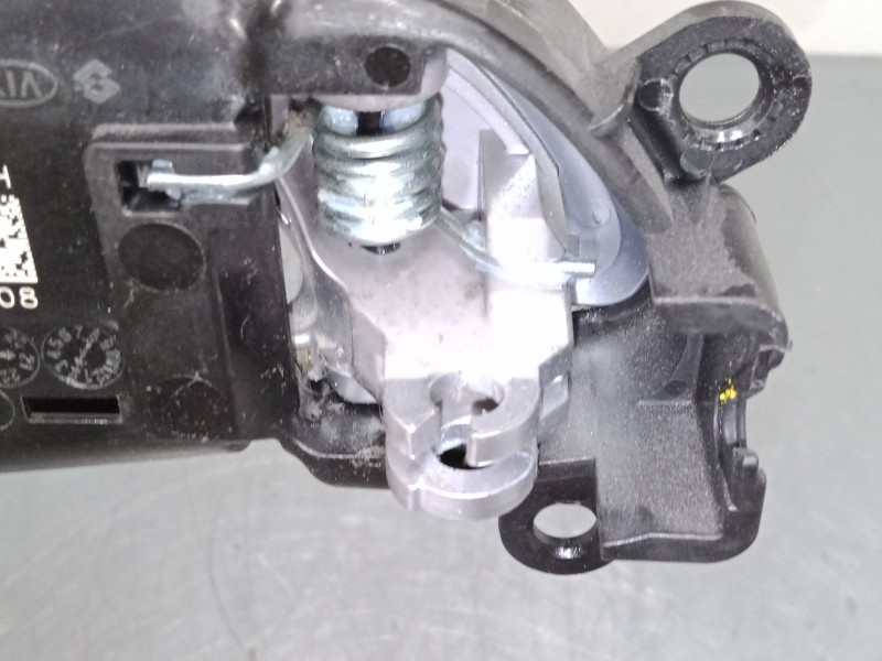 Recambio de maneta interior puerta trasera izquierda para kia ceed tourer (cd) 1.6 crdi 136 referencia OEM IAM   