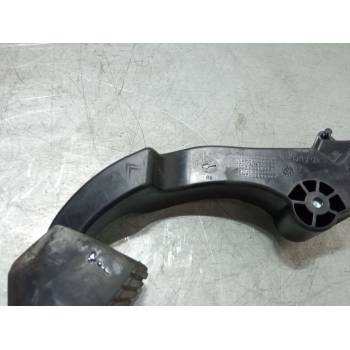 PEDAL EMBRAGUE 