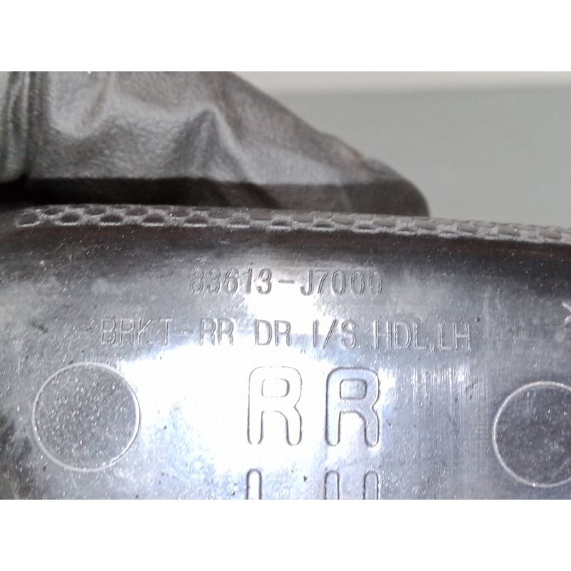 Recambio de maneta interior puerta trasera izquierda para kia ceed tourer (cd) 1.6 crdi 136 referencia OEM IAM   