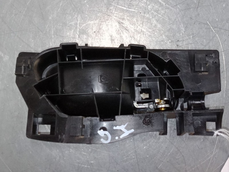 Recambio de maneta interior puerta delantera izquierda para peugeot 208 i (ca_, cc_) 1.2 vti 82 referencia OEM IAM   